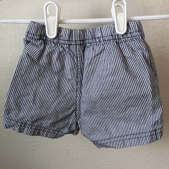 Carter’s Shorts - Picture 3 of 4